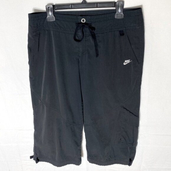 Vintage Nike Black Long Shorts Activewear Athletic Workout Shorts M - Picture 1 of 15